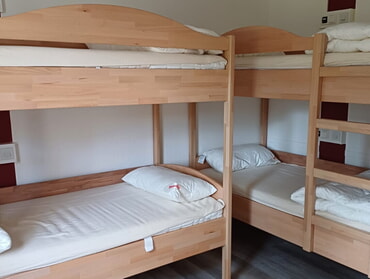 4 Bett Zimmer